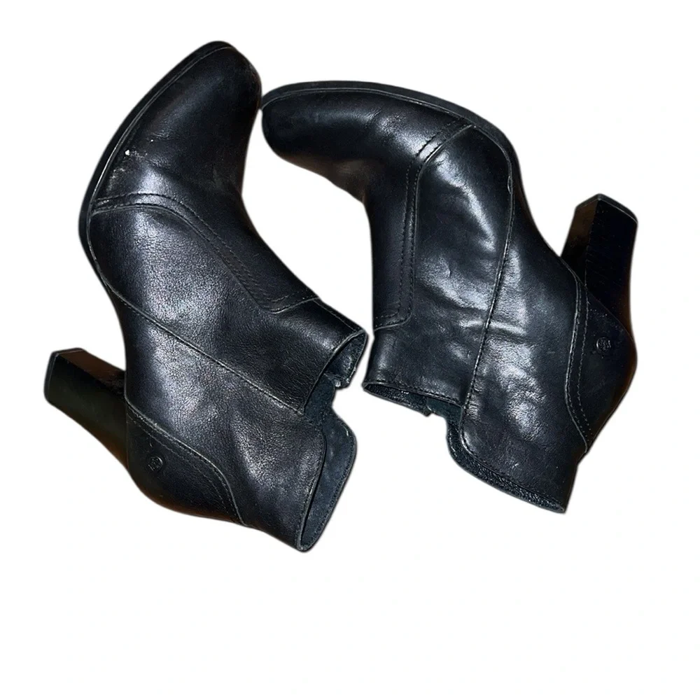 Born Black Leather Ankle Boots Size 8 M